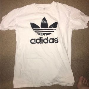 Adidas T-shirt